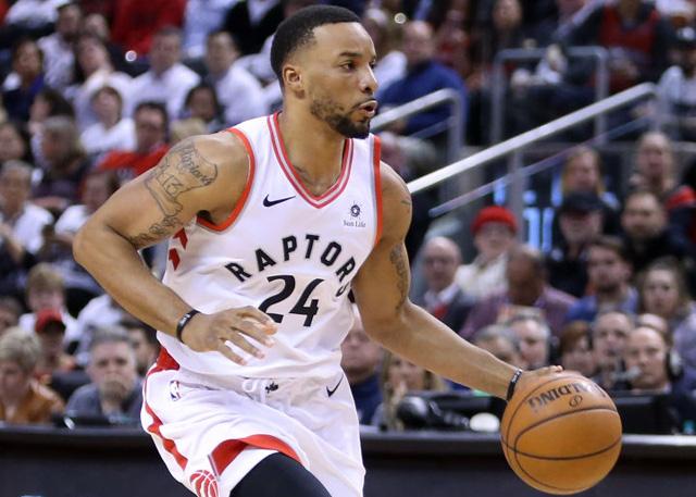 氛烘托中 氛烘托中